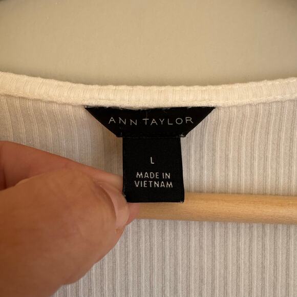 Ann Taylor Cream V-Neck Blouse - Picture 2 of 11